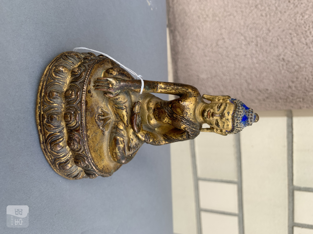 A GILT-COPPER FIGURE OF BUDDHA SHAKYAMUNI - 图5